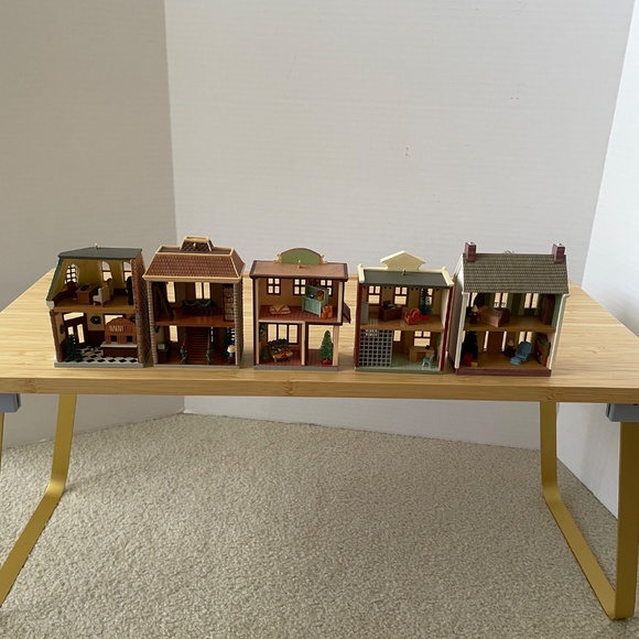 Lot 5 Hallmark Ornaments Nostalgic Houses & Shops 2006-2010 - Picture 4 of 6